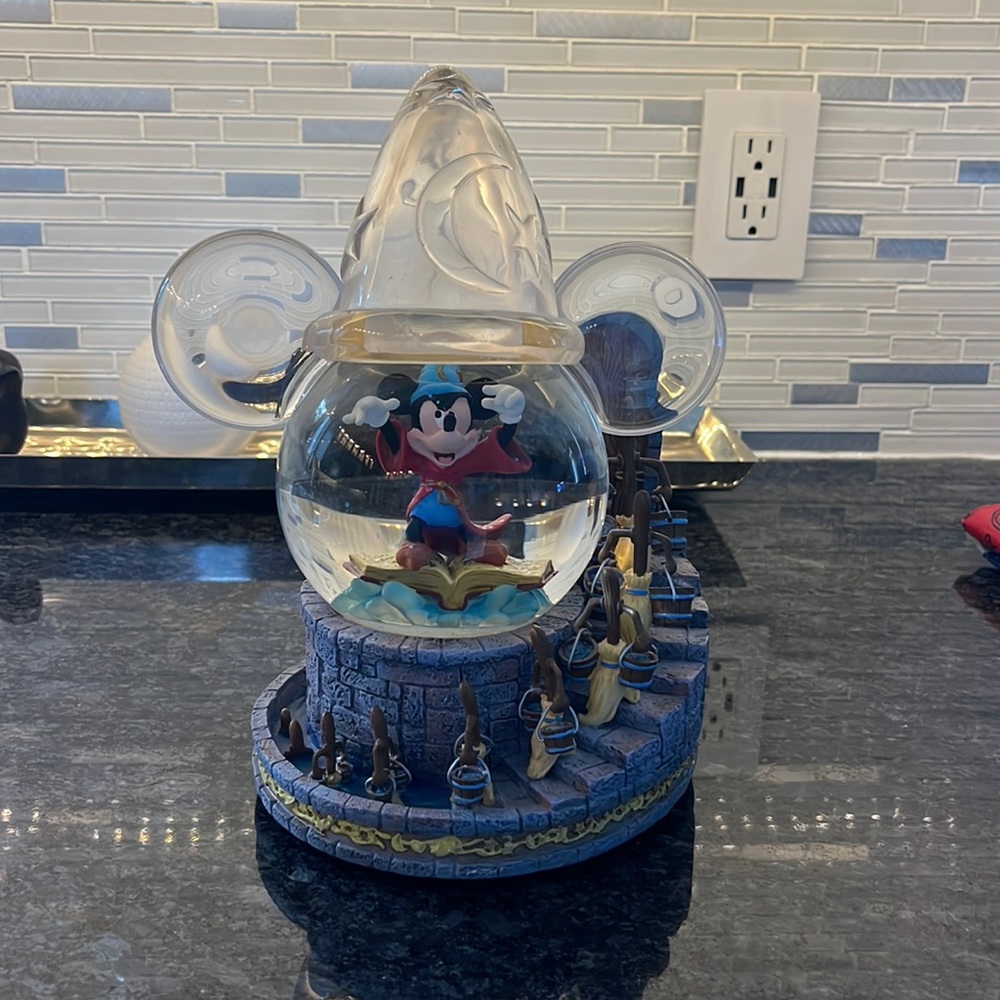 Rare Mickey fantastic music box snow globe